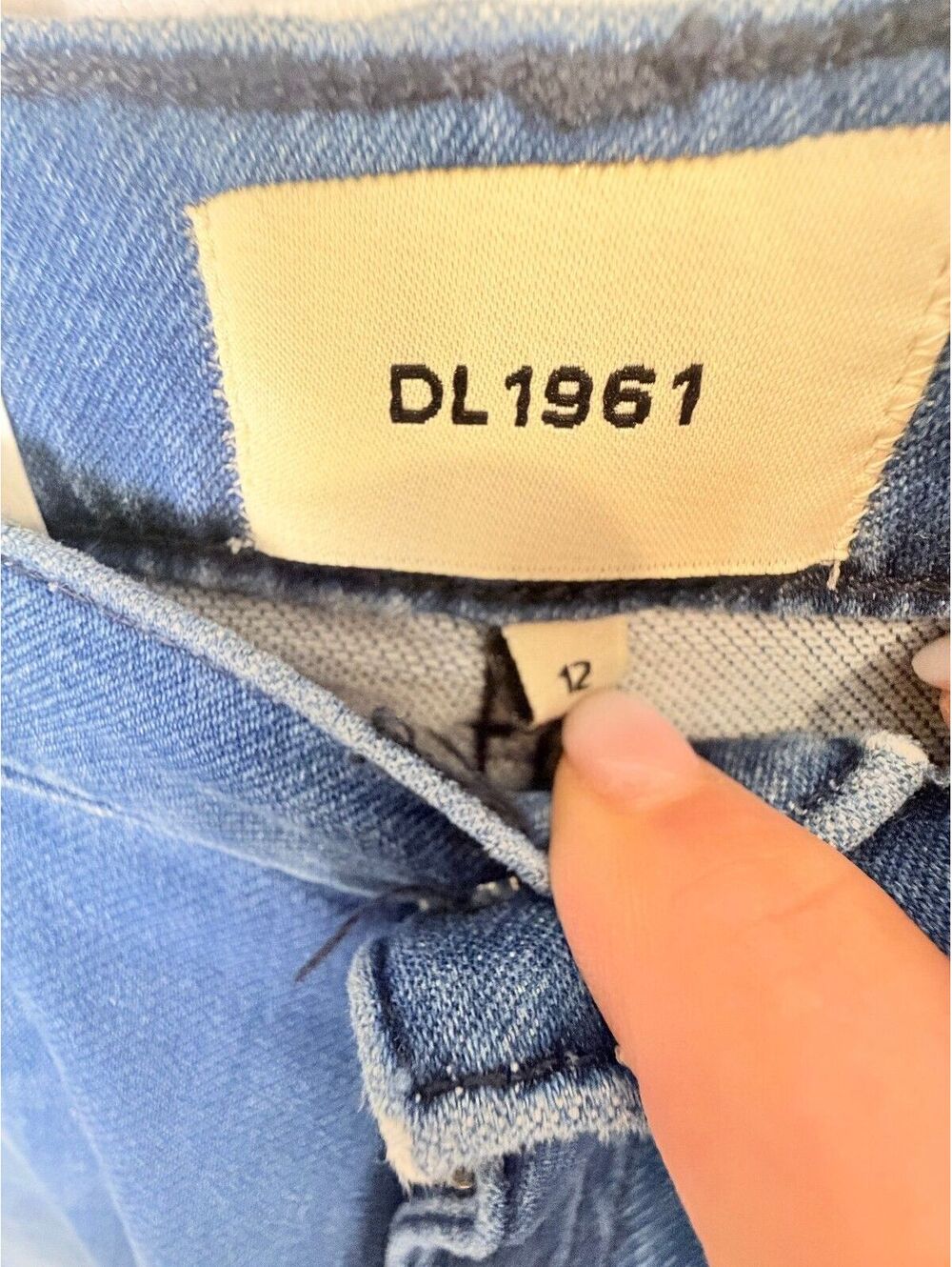 New DL1961 Brady Slim Jeans Boys Size 12 Medium Wash Stretch Denim - Picture 3 of 7